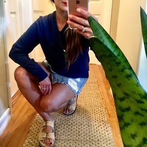 NWT Bloomingdales Merino Vneck sweater size s